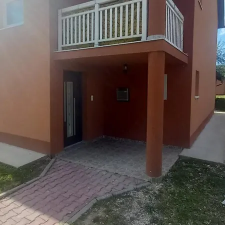 Apartment Apartman-zelenac Ivisovo Greblje